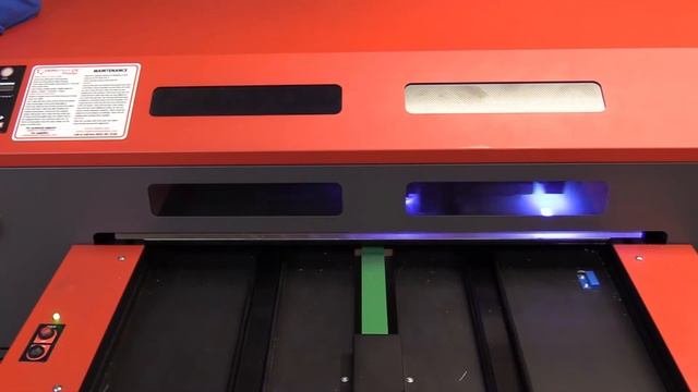 UV Printer | Printing Acrylic Signs with a UV Printer смотреть онлайн