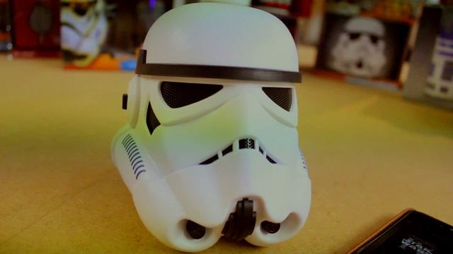 Star Wars Bluetooth Stormtrooper Speaker смотреть онлайн