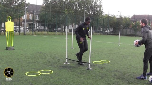 Total Pro Football Academy | 1 on 1 specialist | смотреть онлайн
