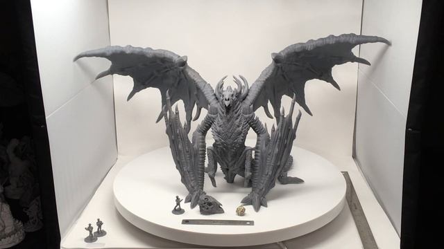 Death Dragon Spotlight ROCKET PIG GAMES Epic Model Kit смотреть онлайн