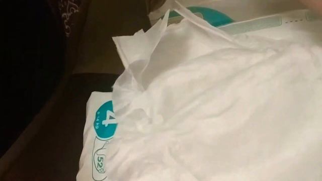 Распаковка подгузников Pampers Premium Care 4