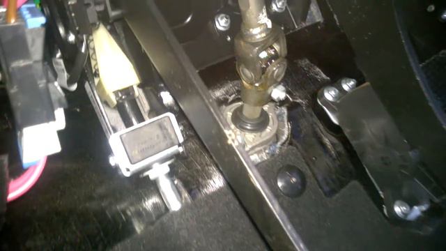 Защёлка педали сцепления смотреть онлайн