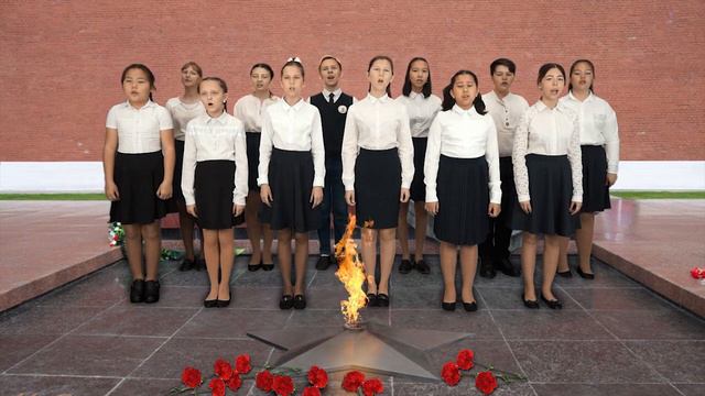 Весёлая компания. Ариозо Матери из кантаты "Нам нужен мир" музыка: А. Новиков Слова: Г. Рублев. смотреть онлайн