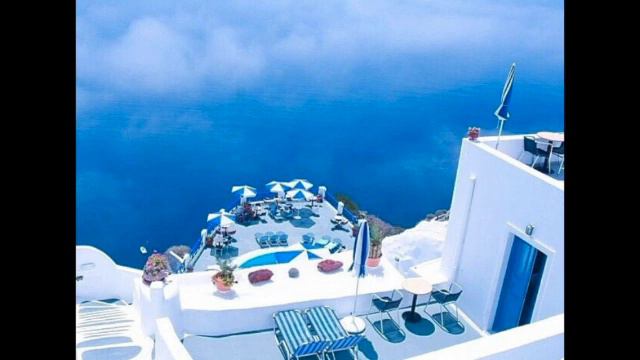 Luxurious Andronis Boutique Hotel смотреть онлайн