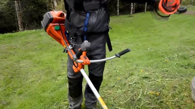 Видео обзор бензокосы Husqvarna 345 FR смотреть онлайн