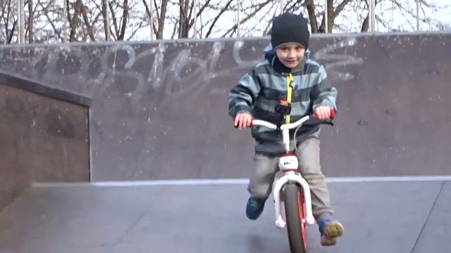 ✌ ВЛОГ Экстрим на беговеле с экшн-камерой | VLOG Extreme Sport on bicycle with Action Cam смотреть онлайн