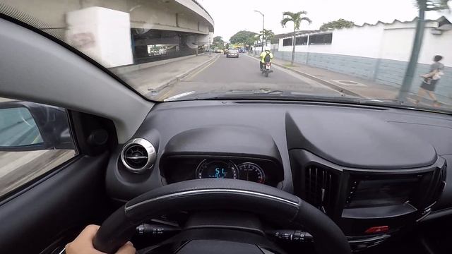 Great Wall Haval M4: Recorrido en las calles de Guayaquil смотреть онлайн