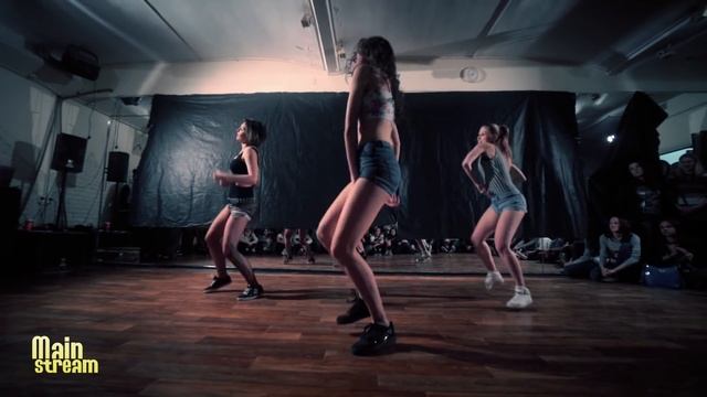 Coco Dancehall | Новый Год в центре танца MAINSTREAM смотреть онлайн