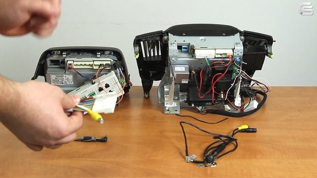 Connect Rear View Camera in Lexus RX and Toyota Prius with Cable смотреть онлайн