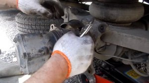 Замена колодок ручника фольксваген LT 35