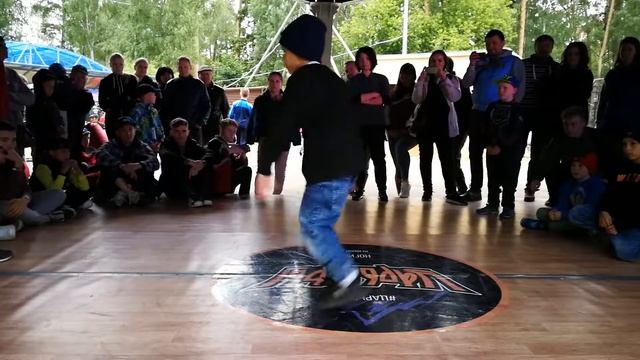 Сын Марса vs Rich | Kids | 1\4 смотреть онлайн