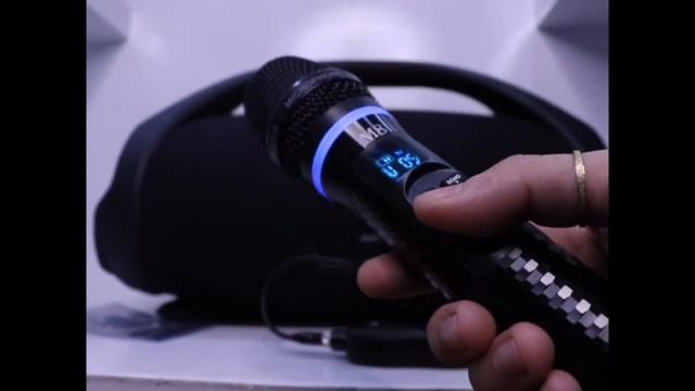 របៀបប្រេីប្រាស់ JBL Boombox 2 ជាមួយ Microphone M8 MK2 смотреть онлайн