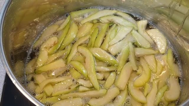 Как же ВКУСНО! Грушевое варенье?Варенье из груш с лимоном - самое вкусное! Груши в сиропе на зиму. смотреть онлайн