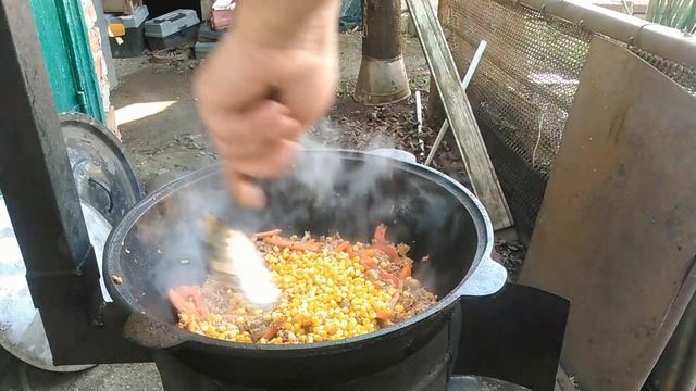 Грибы с фаршем, тушеные в собственном соку с макаронами по- кубански. Получилось вкусно. смотреть онлайн