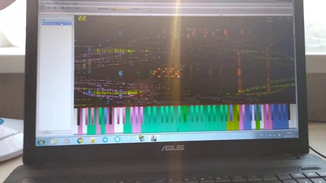 Pentium B950 2.1Ghz Plays Despasito 2Milion NOTES смотреть онлайн