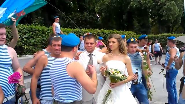 Свадьба VS День ВДВ смотреть онлайн