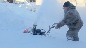 Купил себе подарок на НОВЫЙ ГОД Снега уборщик brait br-7056w