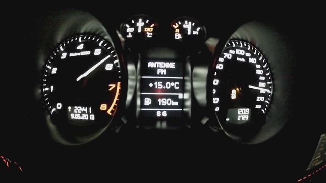 Audi TT S - 0 - 250km/h - Kickdown - Flatout смотреть онлайн