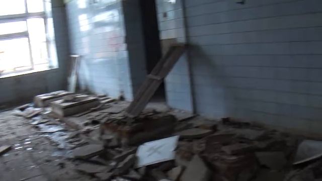 Полузаброшенная падунская военная часть (Заброшенные места Братска 16) смотреть онлайн