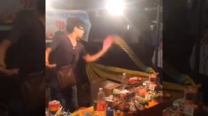 Вот как правильно играть с пружинкой радуга