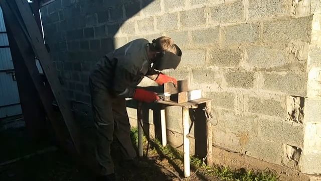 Конструкция выходного дня. Мини сварочный пост из металлолома смотреть онлайн