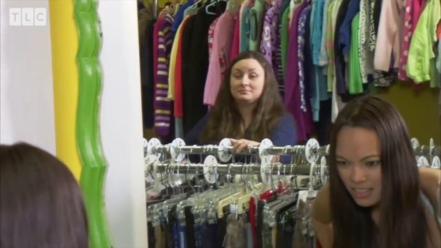 She Buys Used Panties From Goodwill To Seduce Her Husband!?!? смотреть онлайн