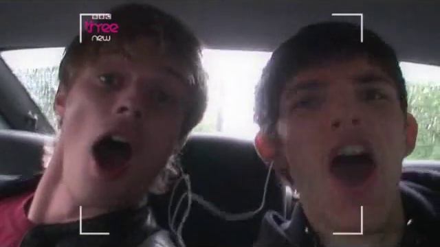 Bradley James and Colin Morgan - You're the voice смотреть онлайн