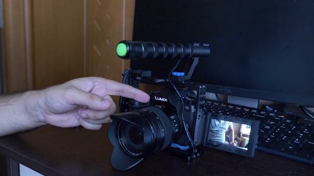 Panasonic G80 батарейная ручка к клетке, 2х18560 ~ 5 часов работы смотреть онлайн