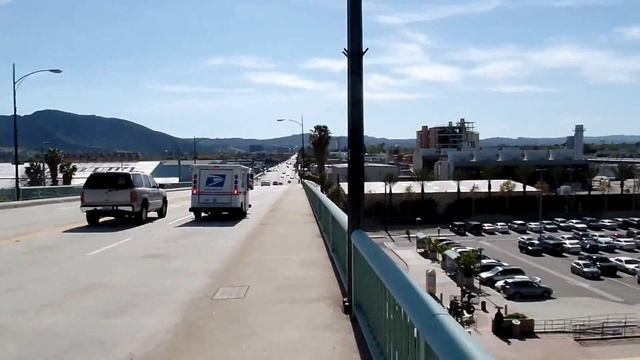 Downtown Burbank, California смотреть онлайн