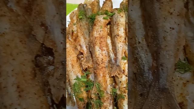 Жареная мойва в мучной панировке Ставьте лайк и подписывайтесь смотреть онлайн