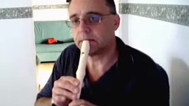 Recorder Playing Angel смотреть онлайн