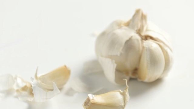 ЧЕСНОК ПОЛЬЗА И ВРЕД