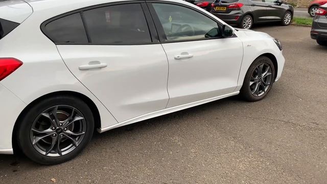 2020 Ford Focus ST-Line 1.0 125PS смотреть онлайн