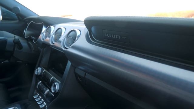 Așa arată cel mai frumos FORD MUSTANG modern! - 460CP, ediție limitată, manual смотреть онлайн
