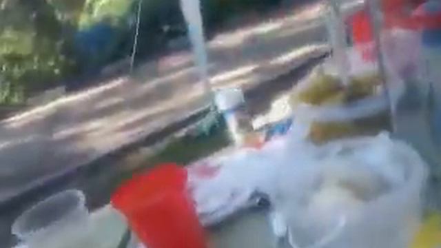 Аристократ? нет... Дегенерат? нет... просто утро... смотреть онлайн