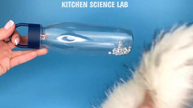 7 Awesome Static Electricity Experiments for Kids смотреть онлайн