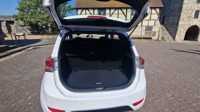 vehicle walk around: 2016 Hyundai IX20 1.4 Manual SOLD смотреть онлайн