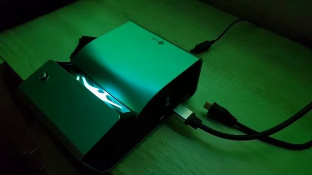 LED-проектор LG PH450UG смотреть онлайн