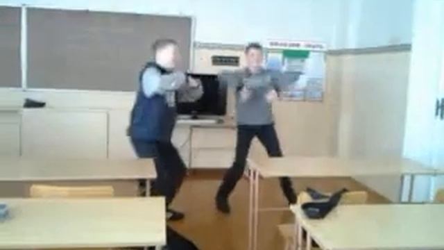 Школьные танцы.. смотреть онлайн