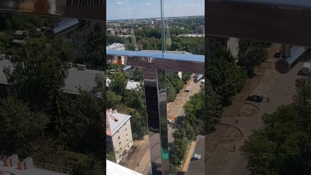 Стеклянные ограждения на крыше смотреть онлайн