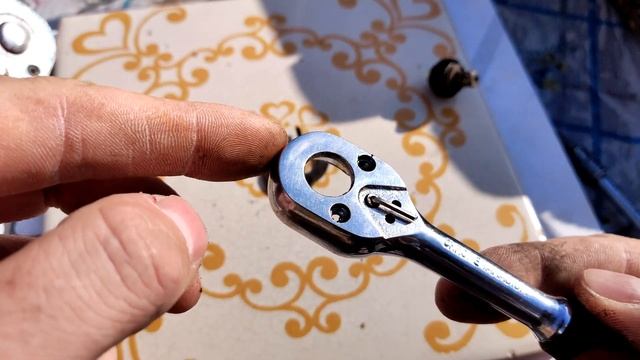 ? РЕМОНТ ТРЕЩОТКИ ДЛЯ ГОЛОВОК / СЛОМАЛСЯ РЫЧАЖОК НАПРАВЛЕНИЕ смотреть онлайн