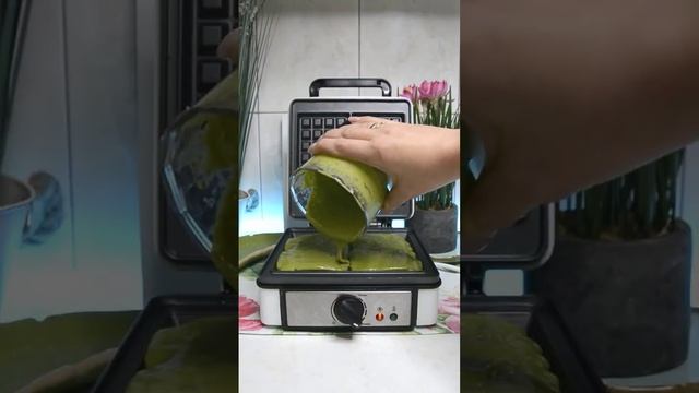 Сырники с кислыми ягодами