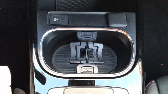 Mercedes A200 Sedan смотреть онлайн