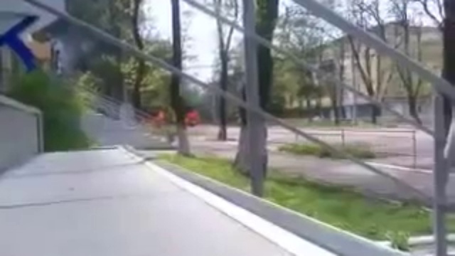 Краматорск взорван и горит троллейбус 03 05 14 смотреть онлайн