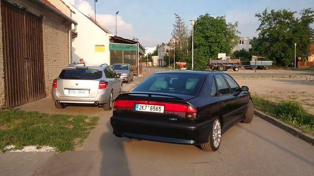 Renault Safrane Biturbo Baccara Start Up, Engine, Exhaust sound (Loud!) смотреть онлайн