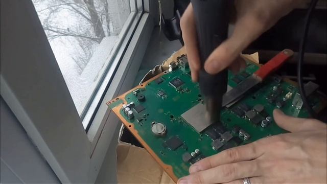Как снять крышку с чипа RSX Ремонт Sony Playstation 3 How to remove IHS from PS3 CELL CPU RSX GPU смотреть онлайн