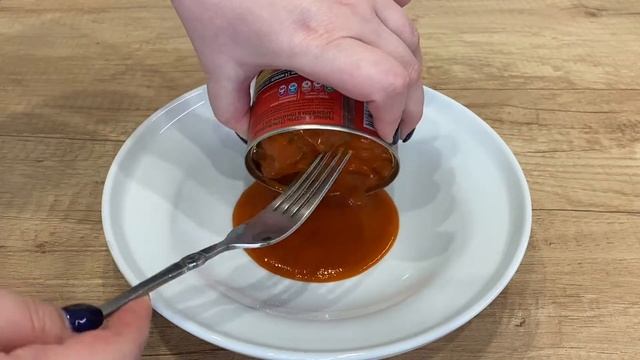 Распаковка Сардинеллы в томатном соусе Сохраним традиции смотреть онлайн