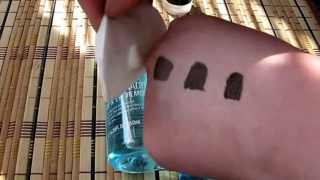 TONYMOLY двухфазная жидкость для снятия макияжа. смотреть онлайн