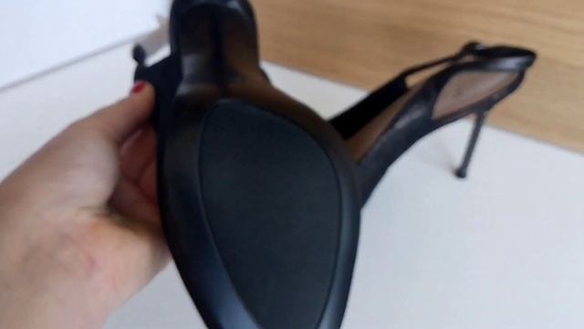 новые туфли Pierre Cardin смотреть онлайн