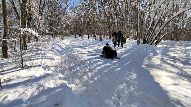 Неужели это КРЫМ? Зимний ОТДЫХ. РАЗВЛЕЧЕНИЯ местных. #крым, #жизньвкрыму, #отдыхвкрыму. смотреть онлайн